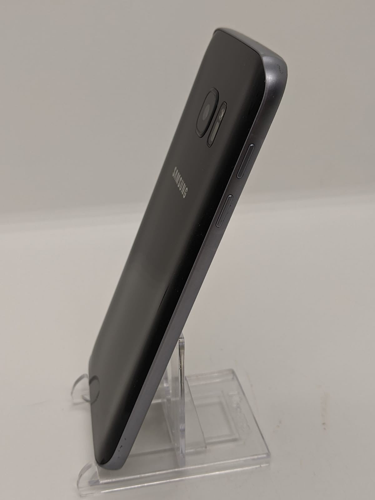 Samsung Galaxy S7 32GB Factory Unlocked 4G LTE Android Smartphone SM-G930U