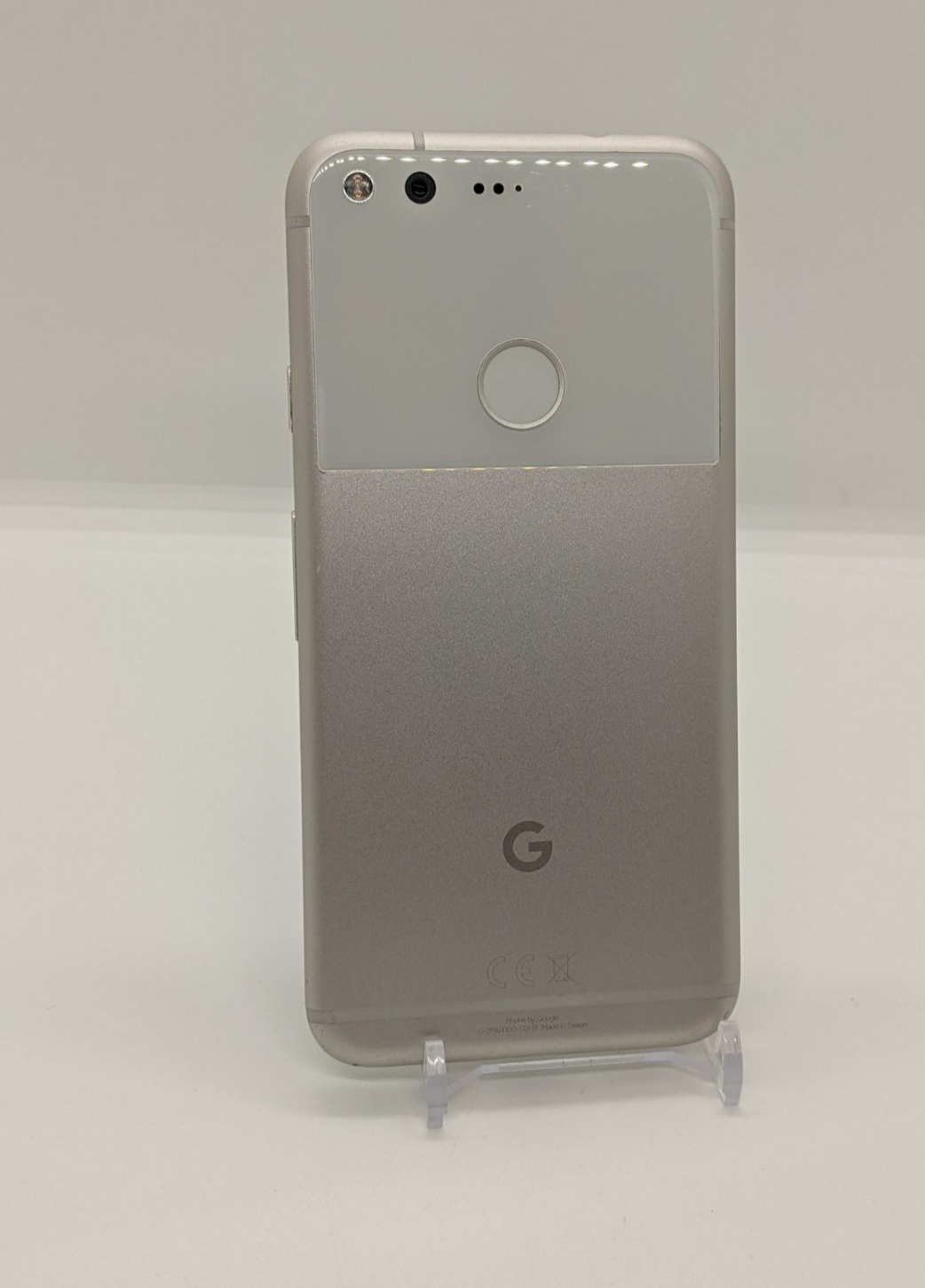 Google Pixel 32GB Network Unlocked Android Smartphone G-2PW4100 New Battery! B