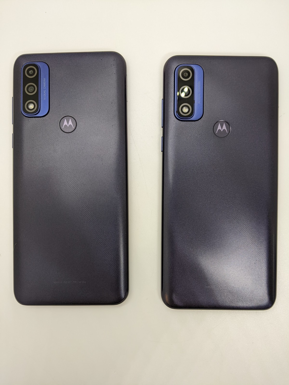 Lot of 2 -Motorola G Pure 32GB Verizon Deep Indigo Android Smartphone XT2163-2PP