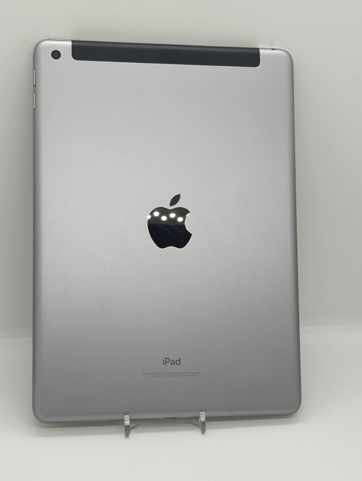 Apple iPad 6th Gen 128GB (LTE + Wi-Fi) Tablet MR7C2LL/A A1954 Battery 92%