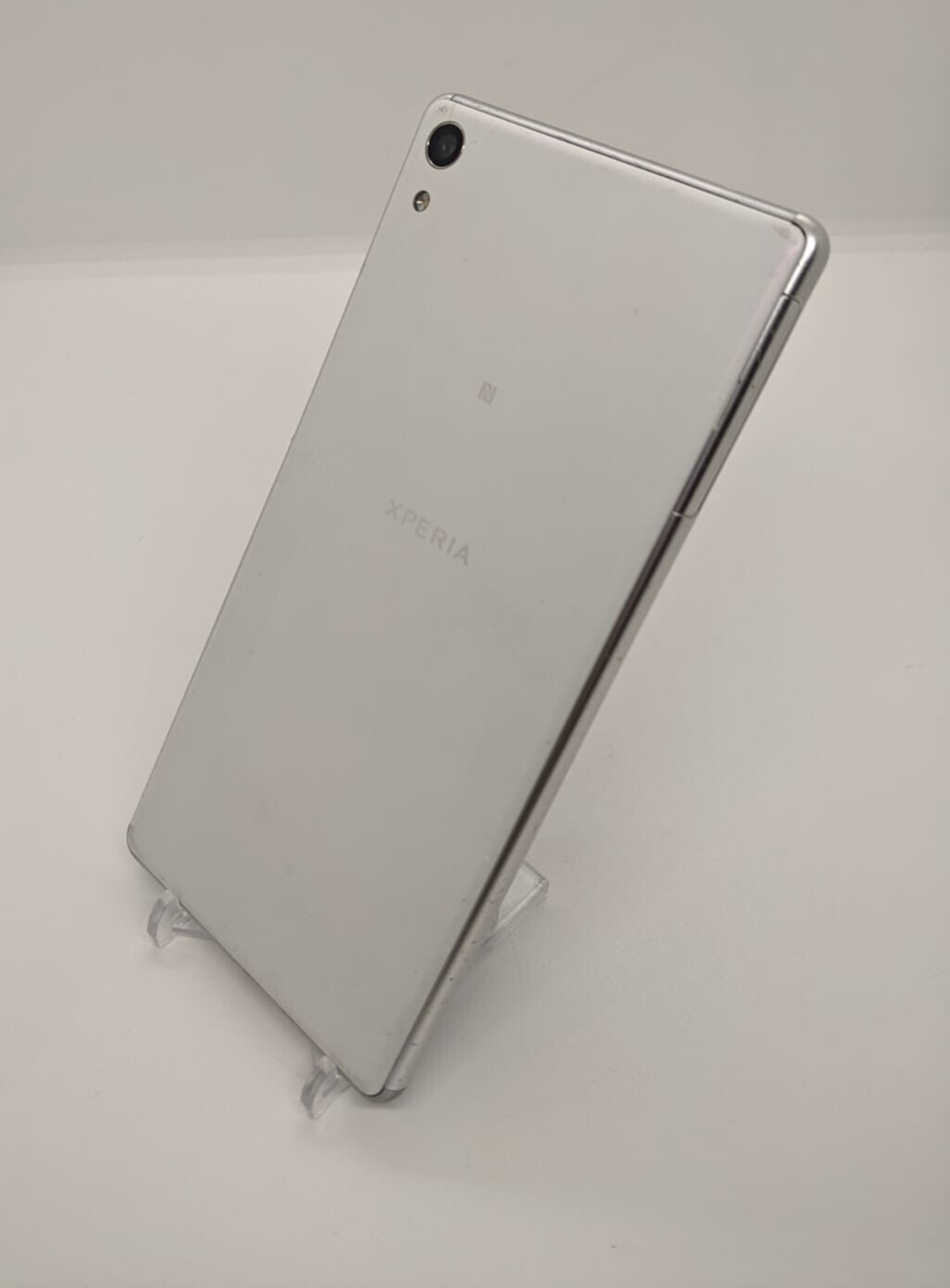 Sony Xperia XA Ultra 16GB Factory Unlocked Smartphone F3213 White