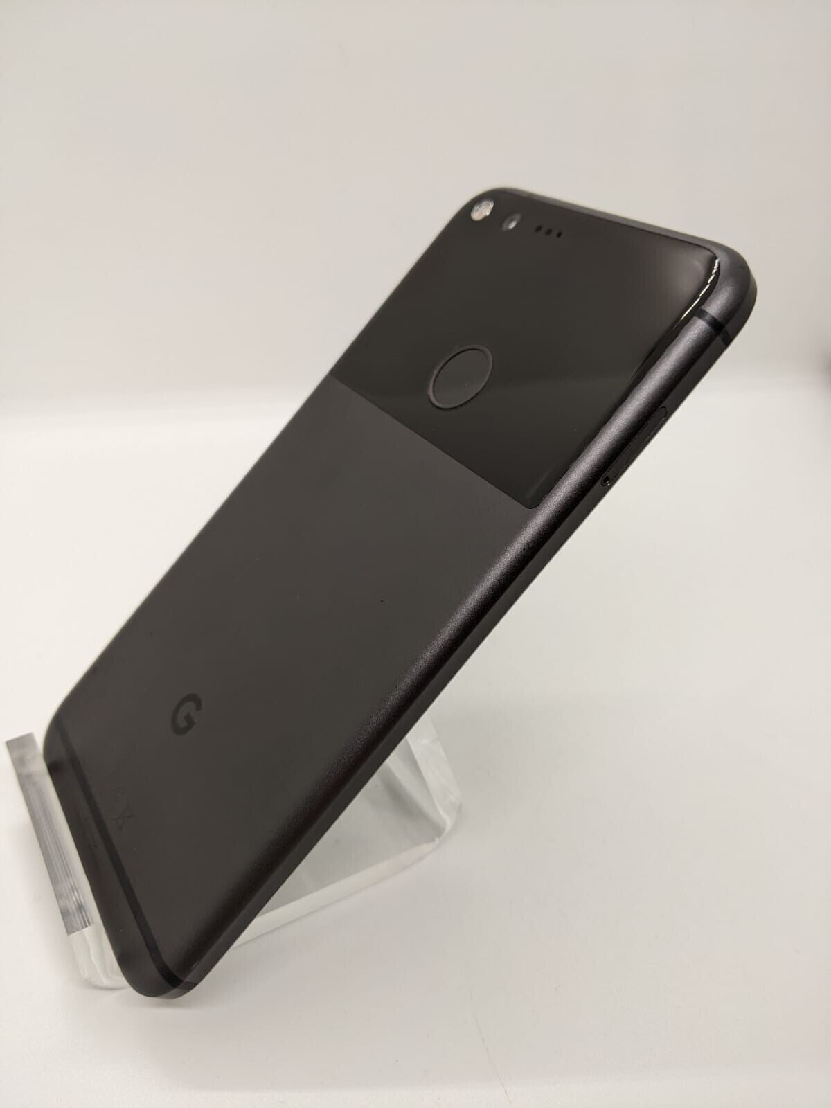 Google Pixel XL 32GB Unlocked Android 4G LTE Black Smartphone 2PW2100