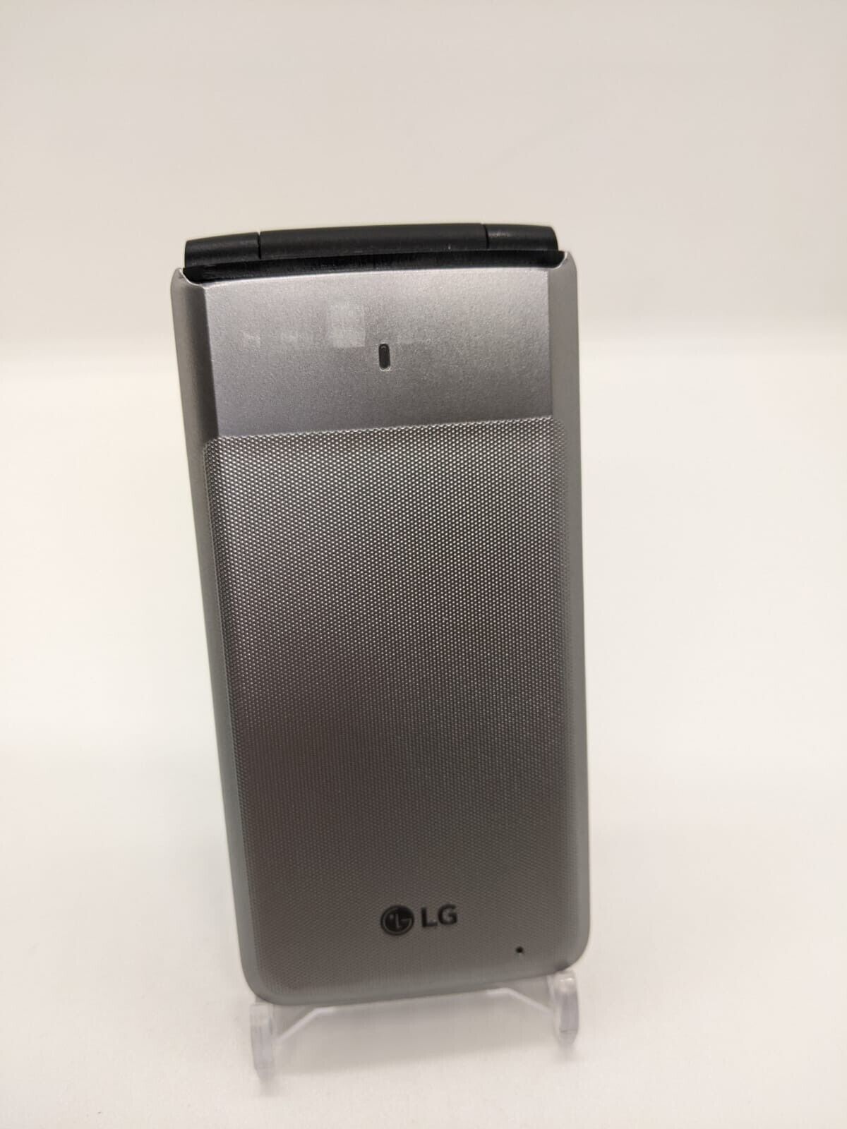 LG VN220 Exalt Verizon Unlocked 4G LTE VoLTE 8GB 5MP Camera Flip Phone Silver B