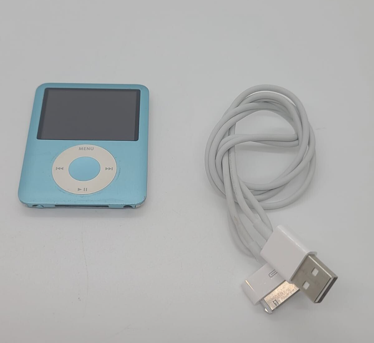 iPod Nano 3rd Gen 8GB A1236 MB249LL Blue USED WORKING GOOD