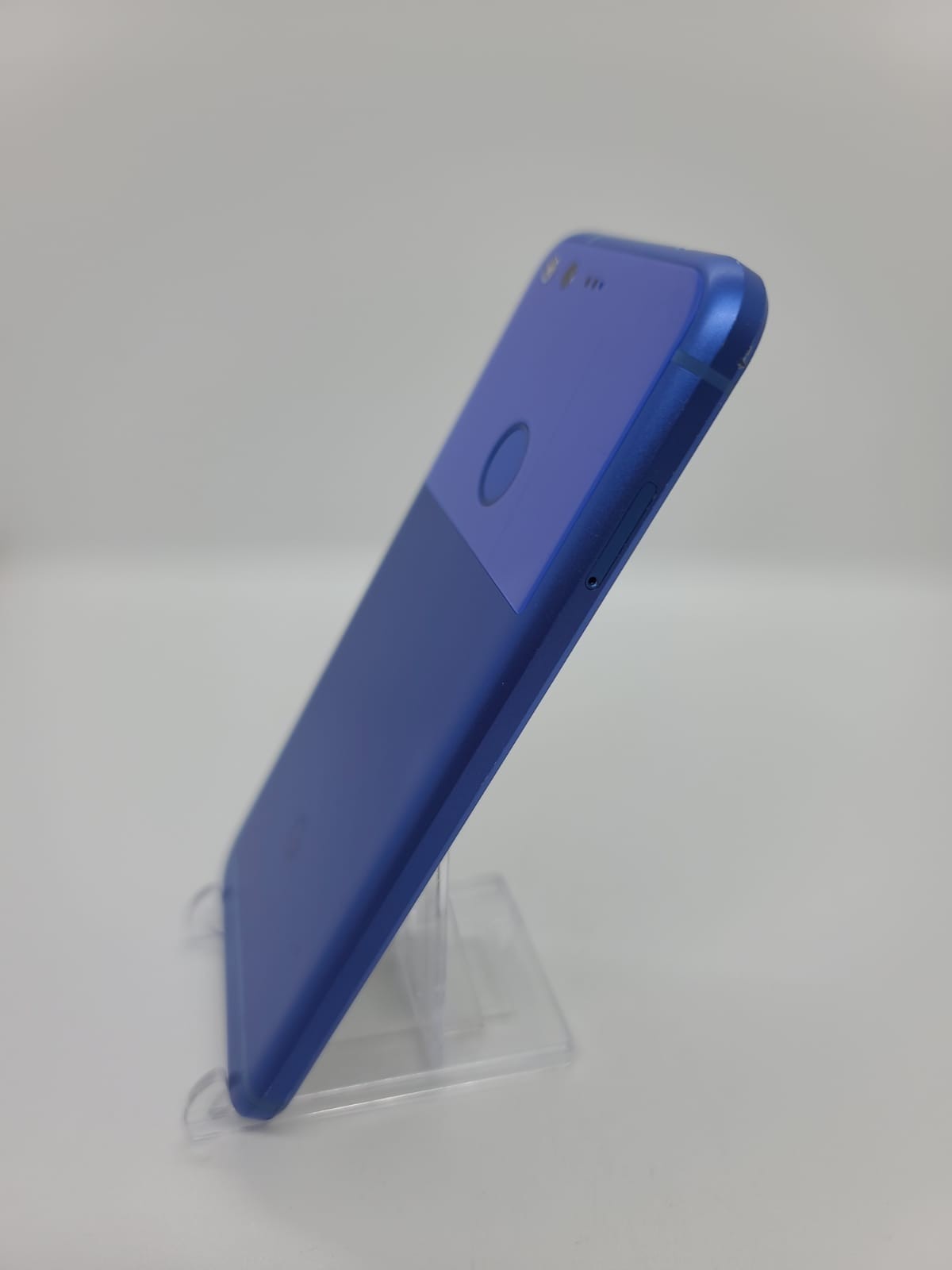 Google Pixel 32GB Network Unlocked 4G LTE Smartphone G-2PW4100 Blue New Battery!