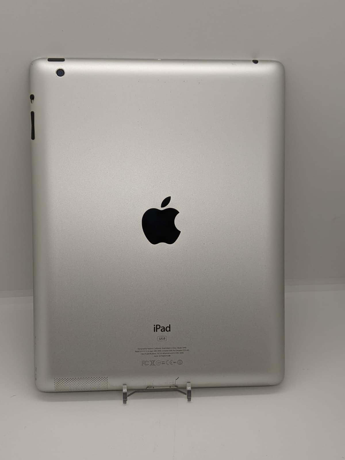 Lot of 2 - Apple iPad 3 32GB Wi-Fi Only Tablet A1416  MC706LL/A 9.7" iOS 9.3.5