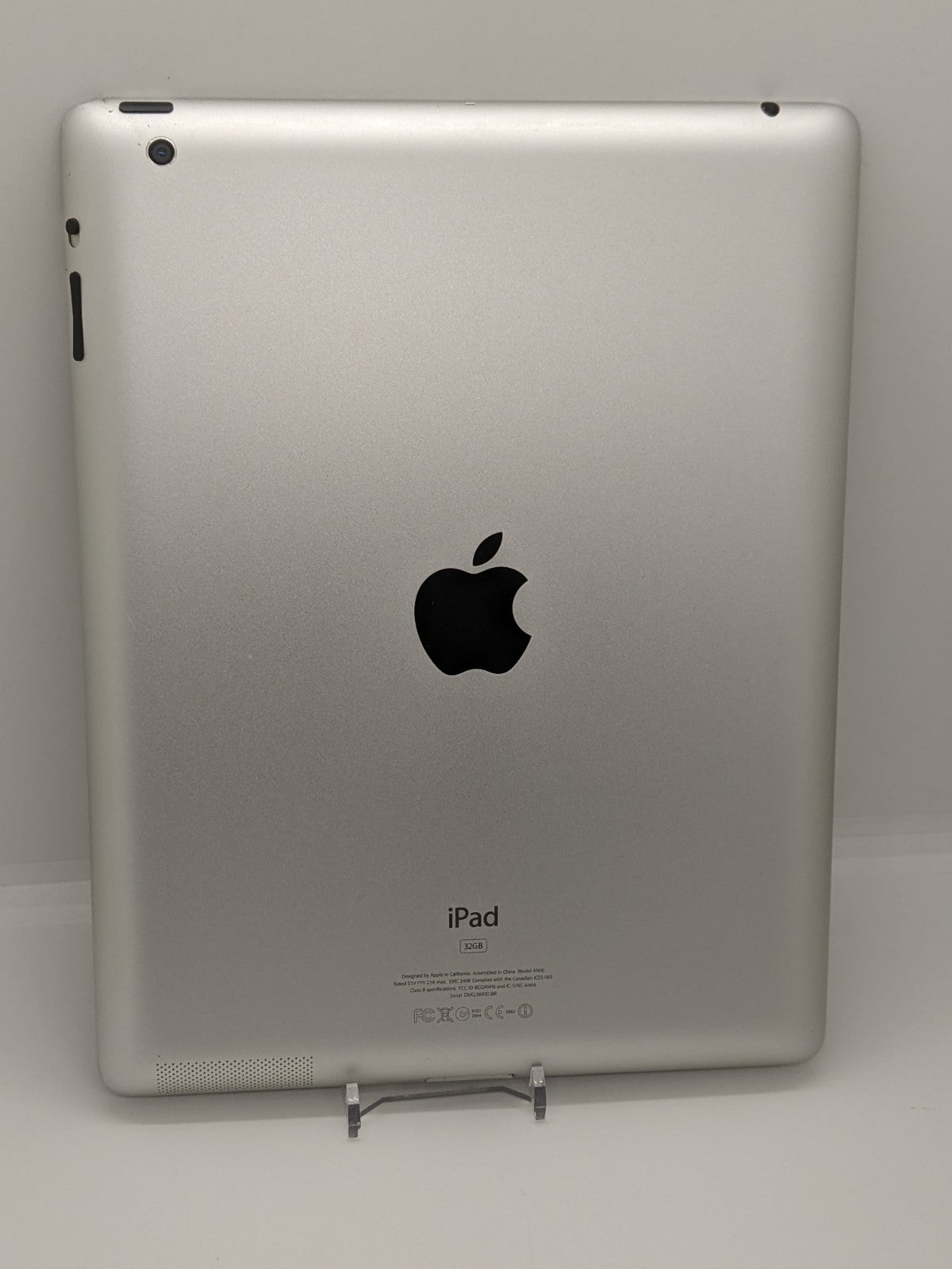 Lot of 2 - Apple iPad 3 32GB Wi-Fi Only Tablet A1416  MC706LL/A 9.7" iOS 9.3.5