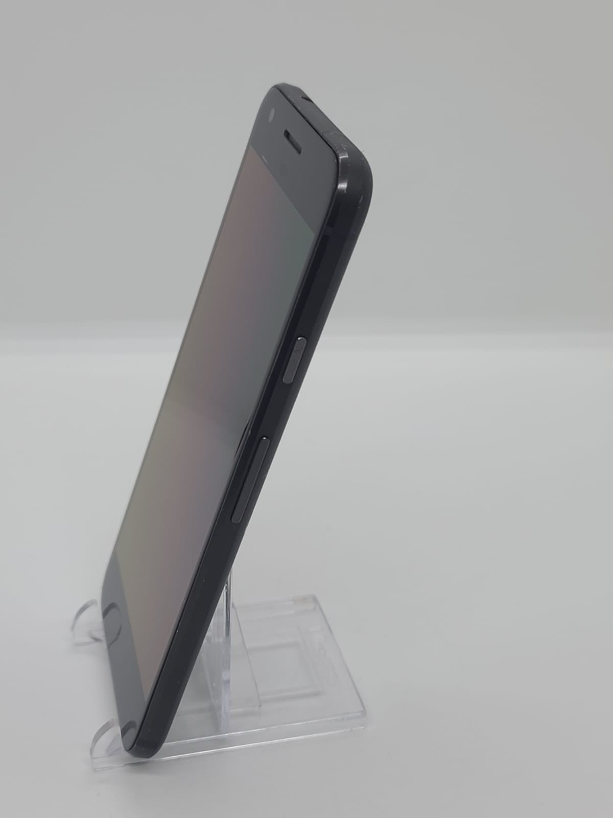 Google Pixel 32GB Network Unlocked 4G LTE Black Android Smartphone New Battery!