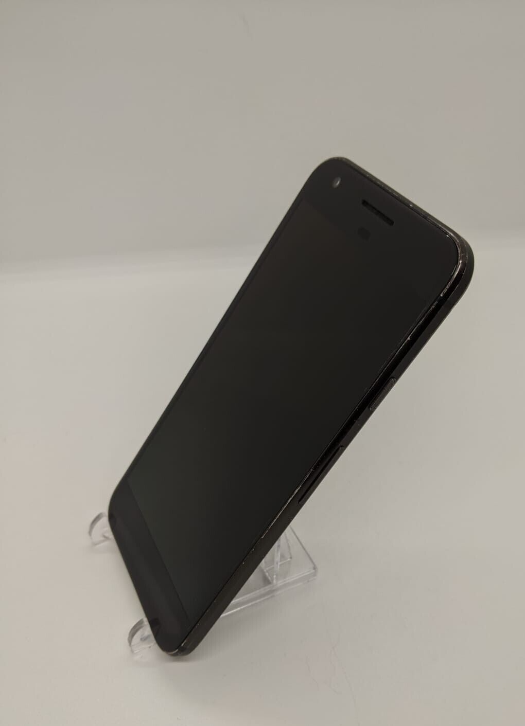 Google Pixel 32GB Network Unlocked Android 4G LTE Smartphone New Battery! ( B- )