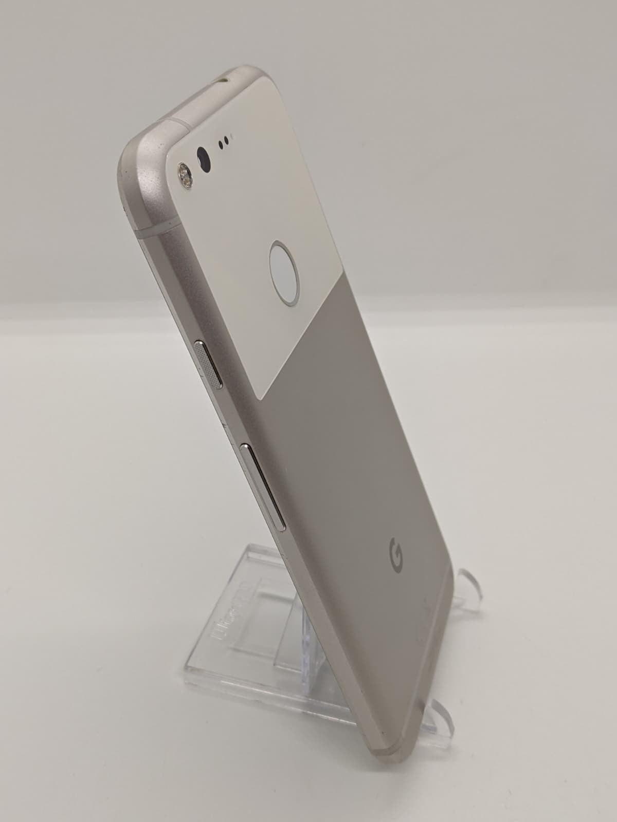 Google Pixel 32GB Network Unlocked Android Smartphone G-2PW4100 New Battery! B