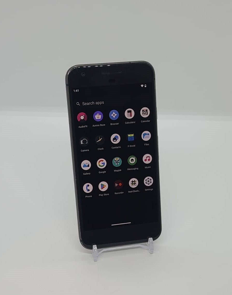 Google Pixel 32GB Magisk Rooted Android 15 Lineage OS 22.2 Black Smartphone