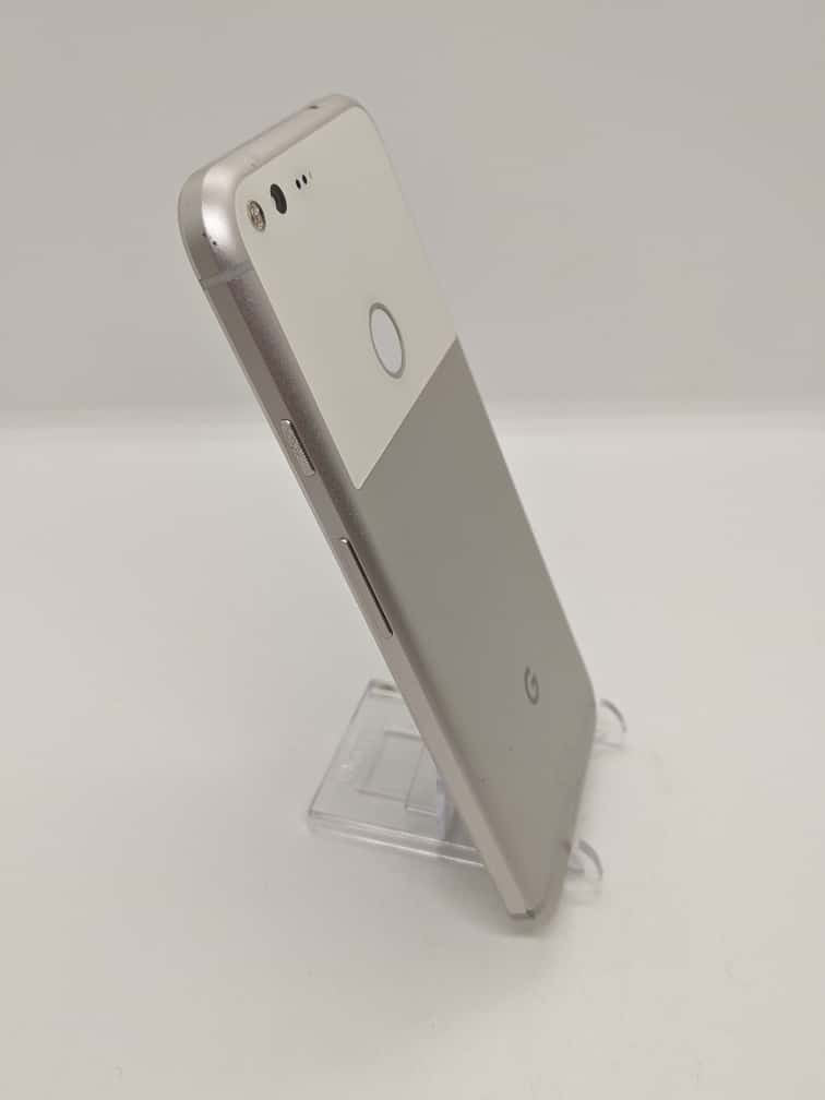 Google Pixel XL 128GB Network Unlocked Silver Smartphone 2PW2100 New Battery!!