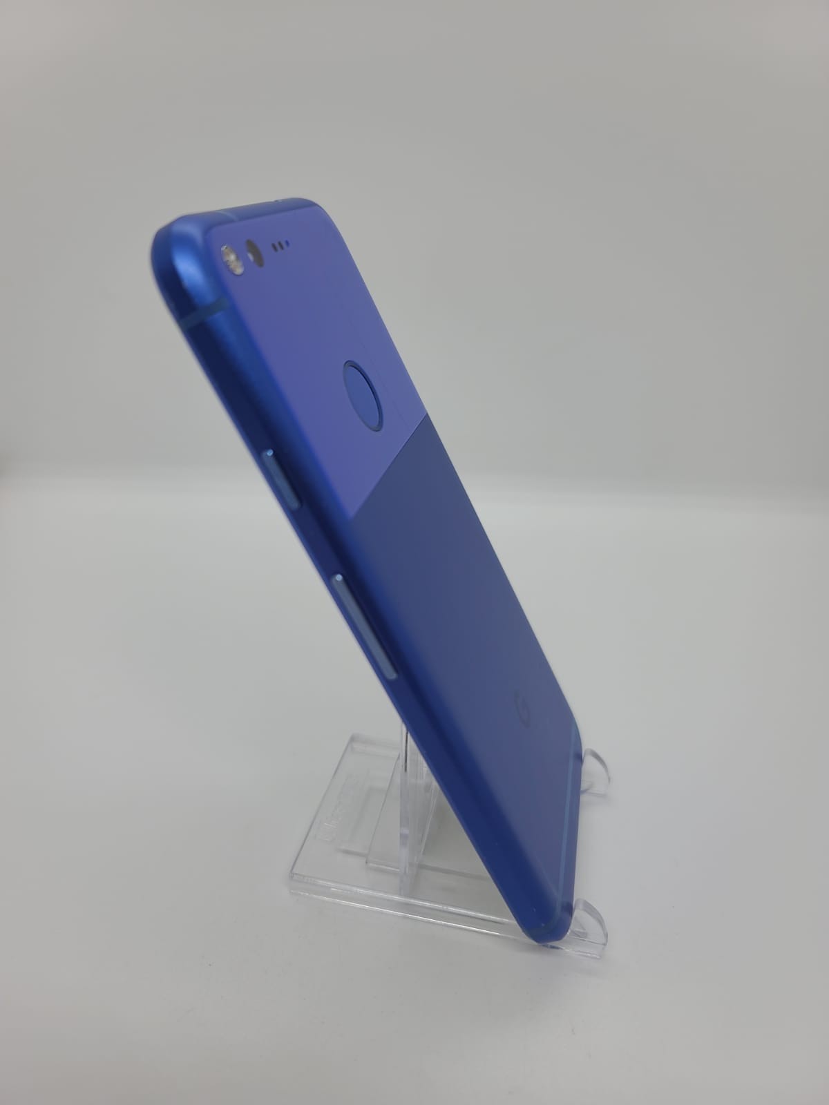 Google Pixel 32GB Network Unlocked 4G LTE Smartphone G-2PW4100 Blue New Battery!