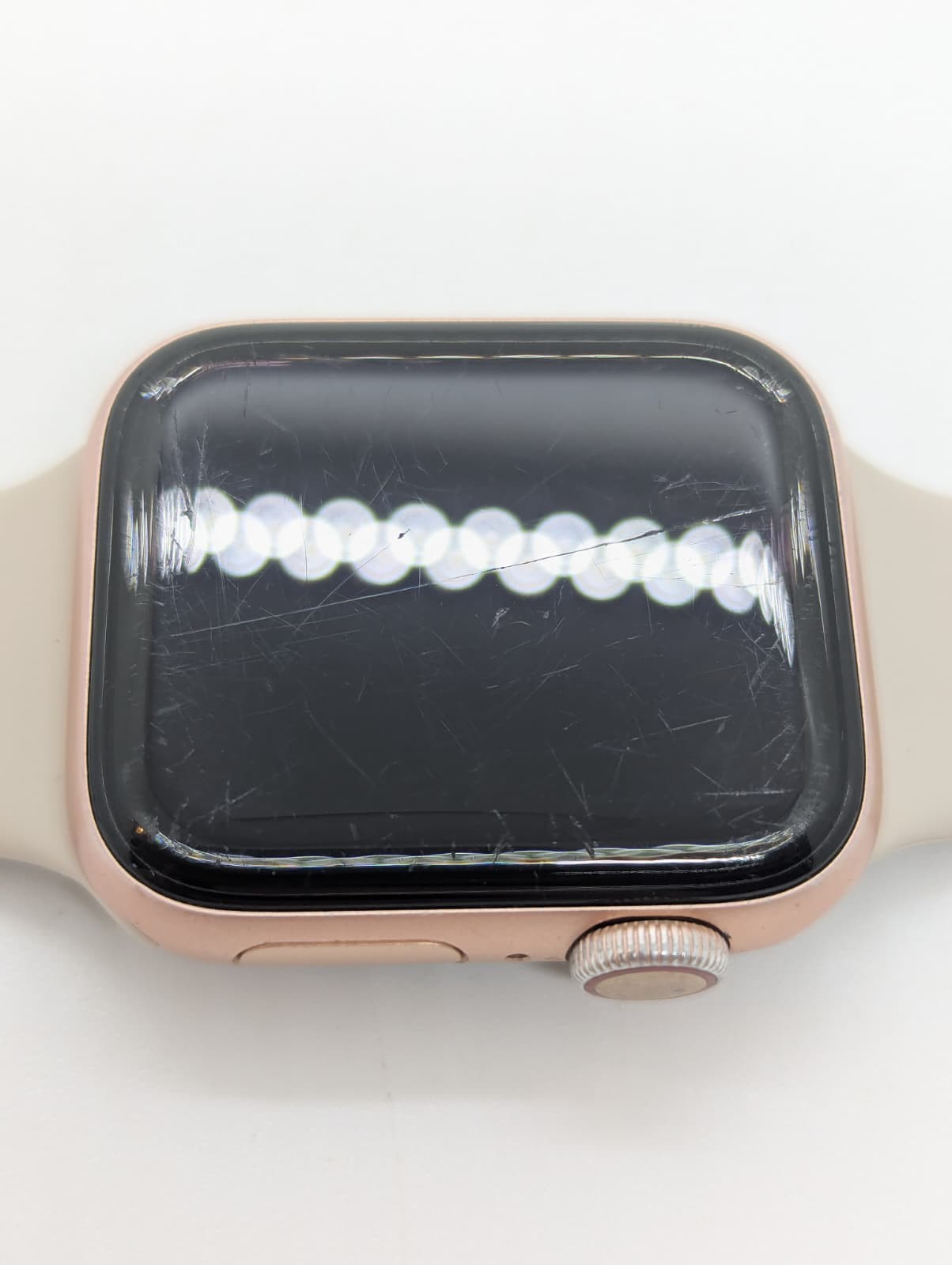 Apple Watch Series 5 – 40mm – GPS + Cellular – Unlocked AZ094 MWWP2LL/A