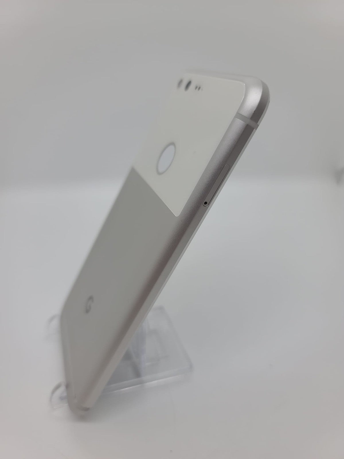 Google Pixel 32GB Network Unlocked Android Smartphone G-2PW4100 New Battery!