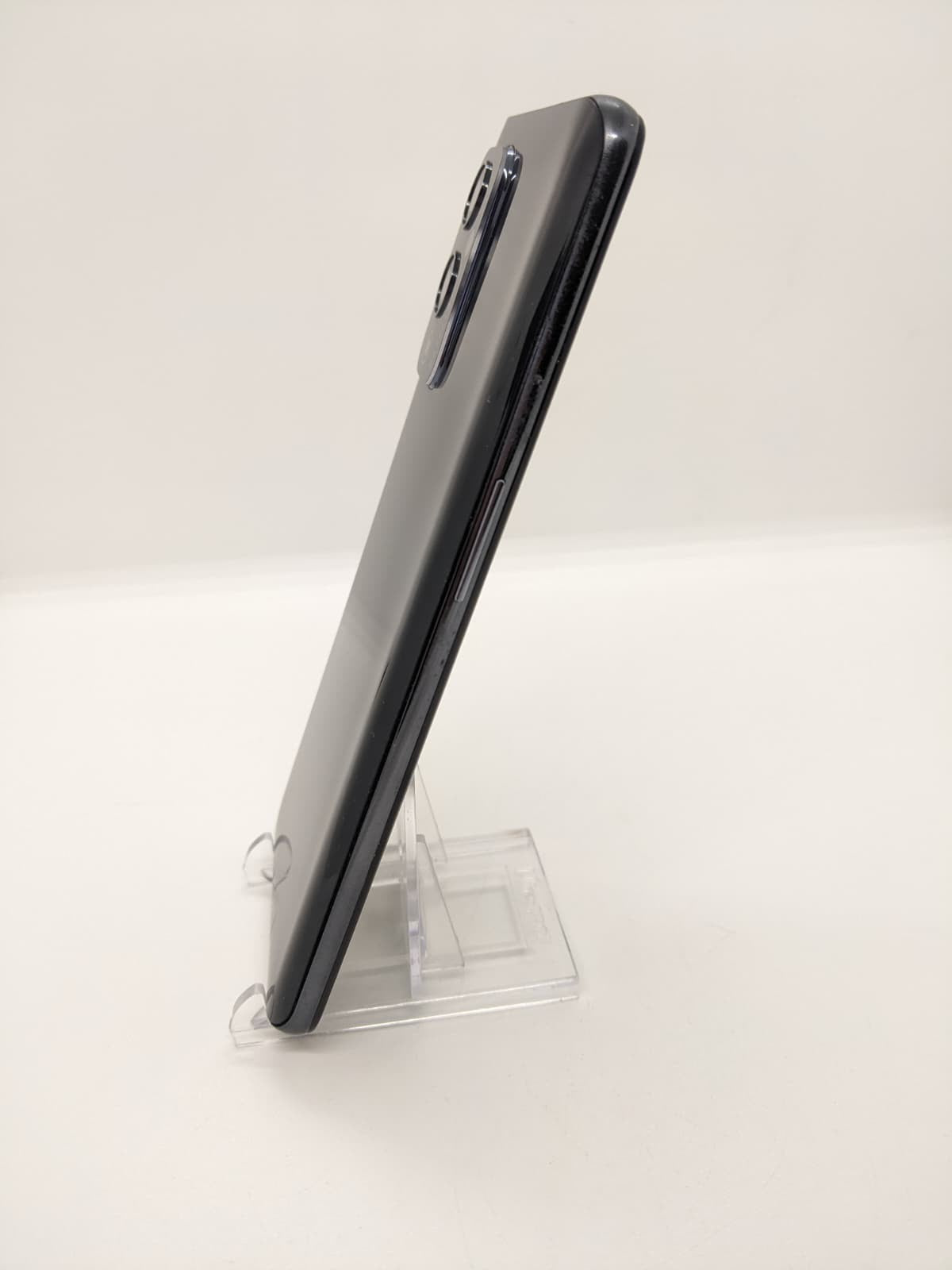 Degoogled OnePlus 9 5G 128GB 8GB RAM Android 16, Lineage 23 Unlocked Bootloader