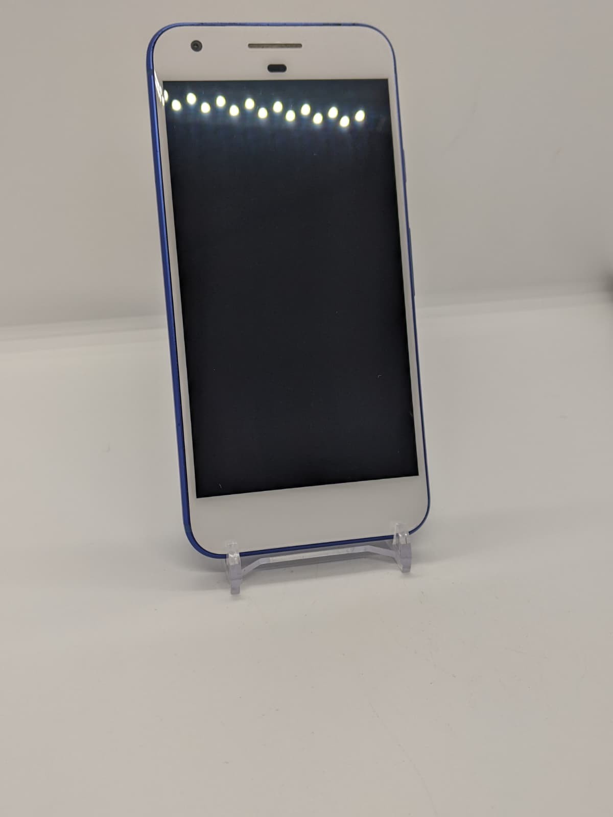 Google Pixel 32GB Unlocked 4G LTE Smartphone G-2PW4100 Blue New Battery!