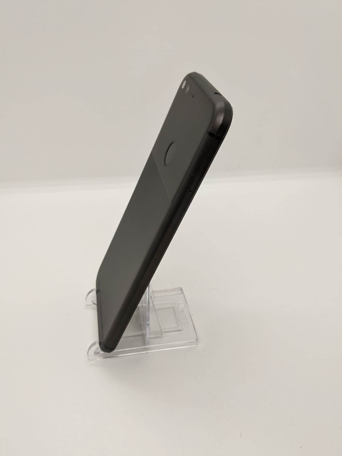 Google Pixel XL 128GB Network Unlocked Android 4G LTE Smartphone **New Battery!