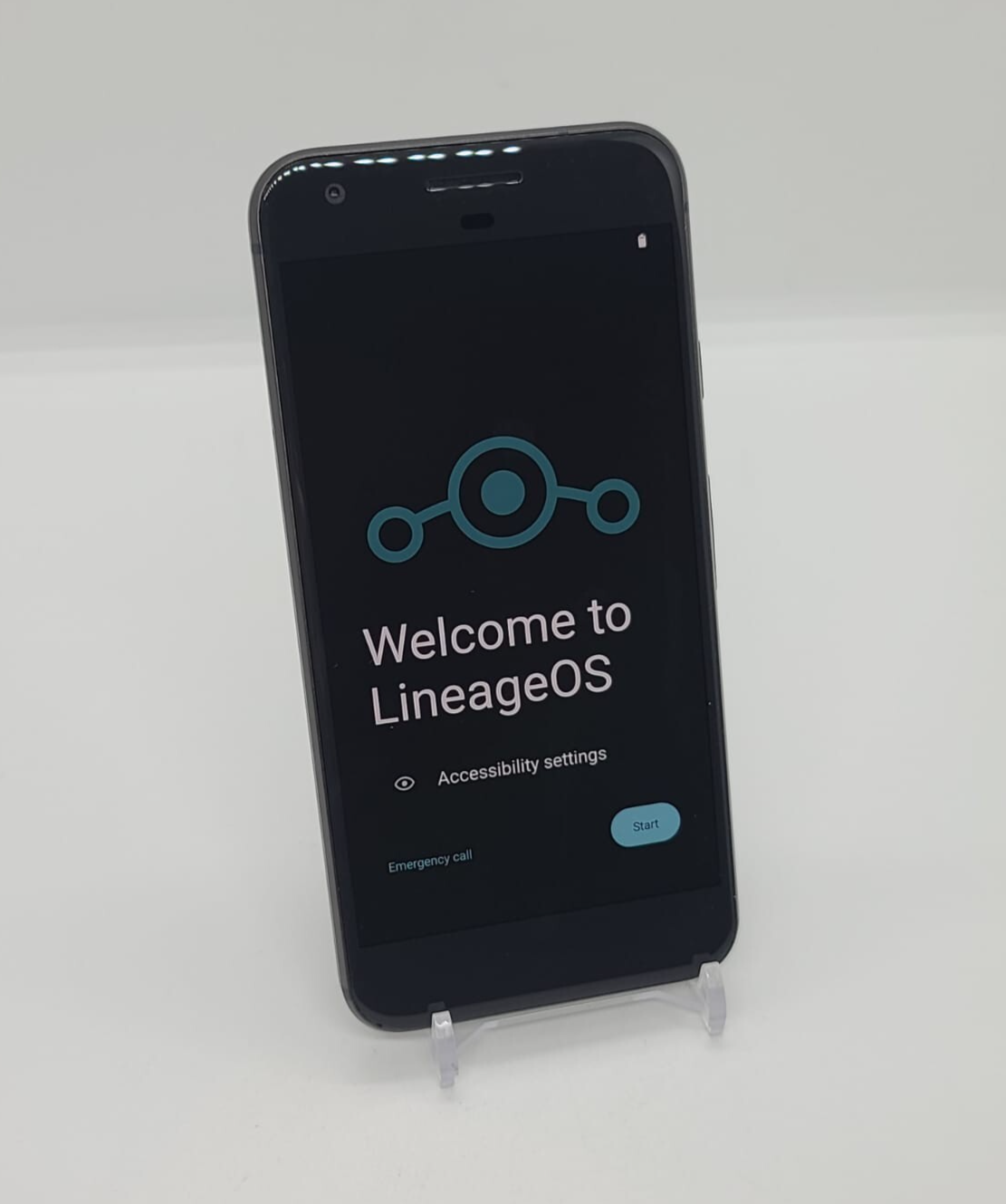 DeGoogled Pixel 128GB Unlocked Android 15 Lineage OS 22.2 Smartphone New Battery