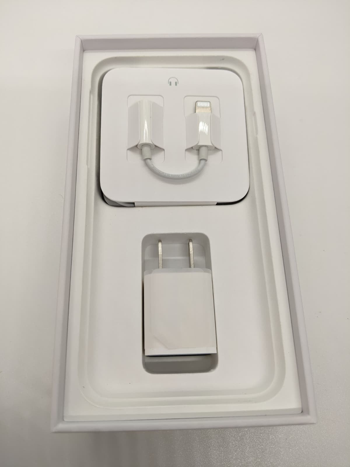 Apple iPhone 8 64GB 4G LTE AT&T/ Unlocked White Smartphone A1905 MQ6W2LL/A