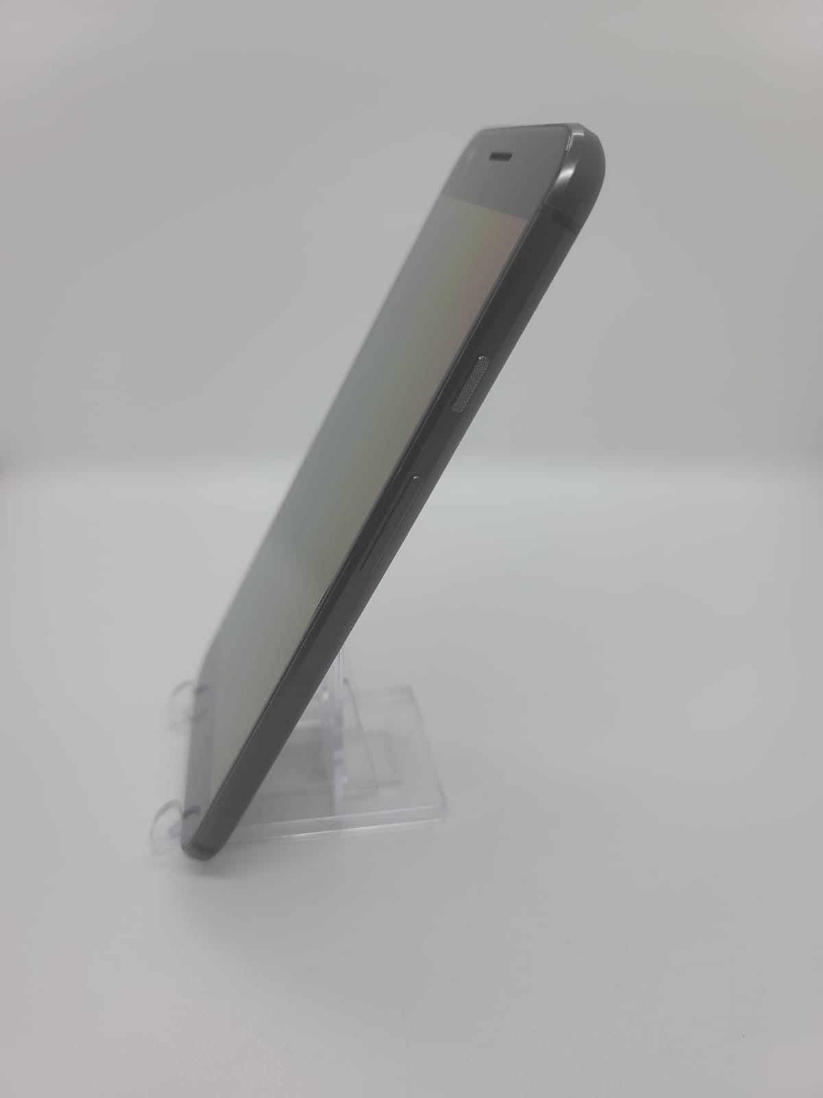 DeGoogled Pixel XL 128GB Unlocked Android 15 Lineage OS 22.2 Black Smartphone