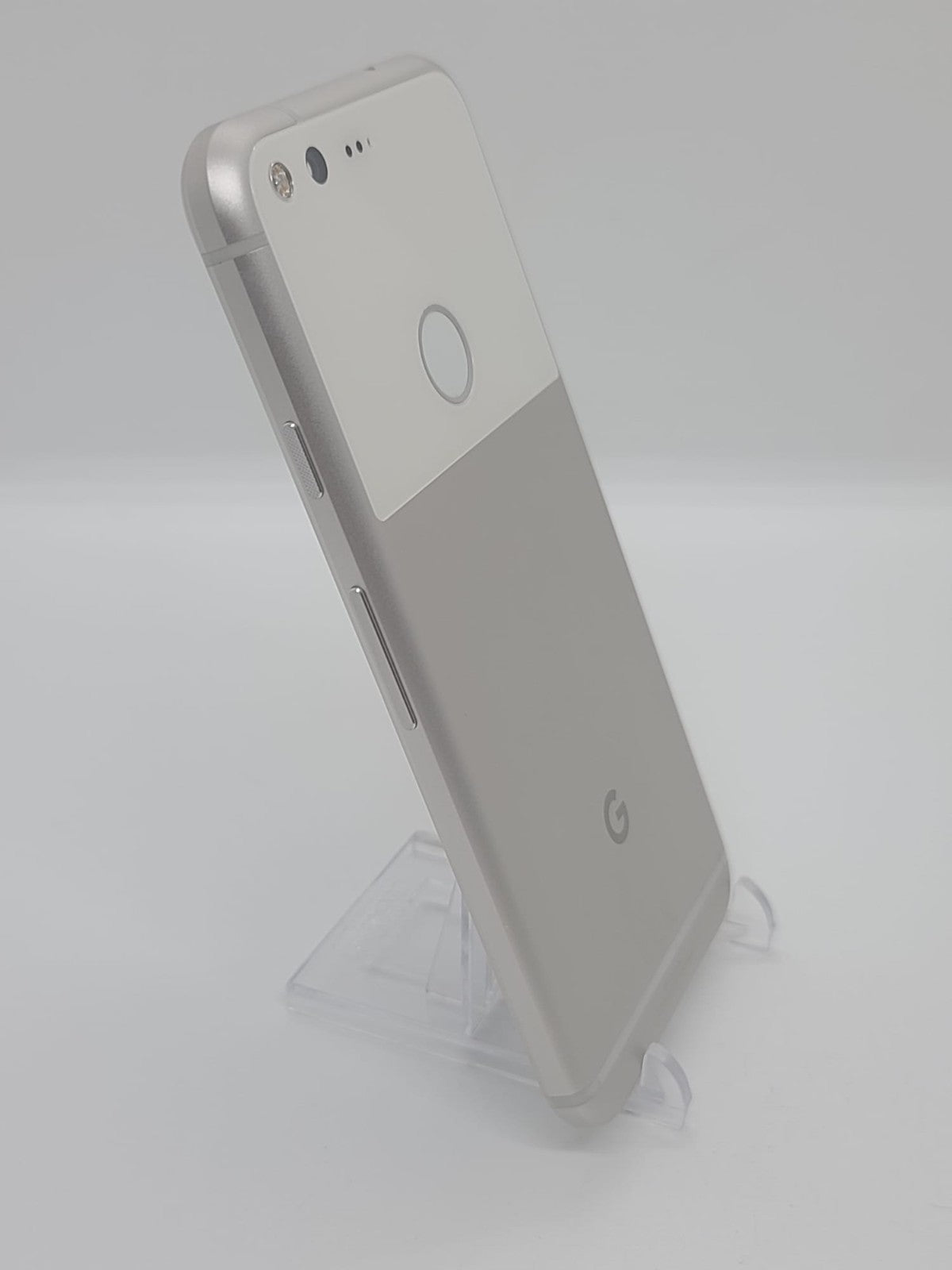 Google Pixel 32GB Network Unlocked Silver Smartphone New Battery Installed!!