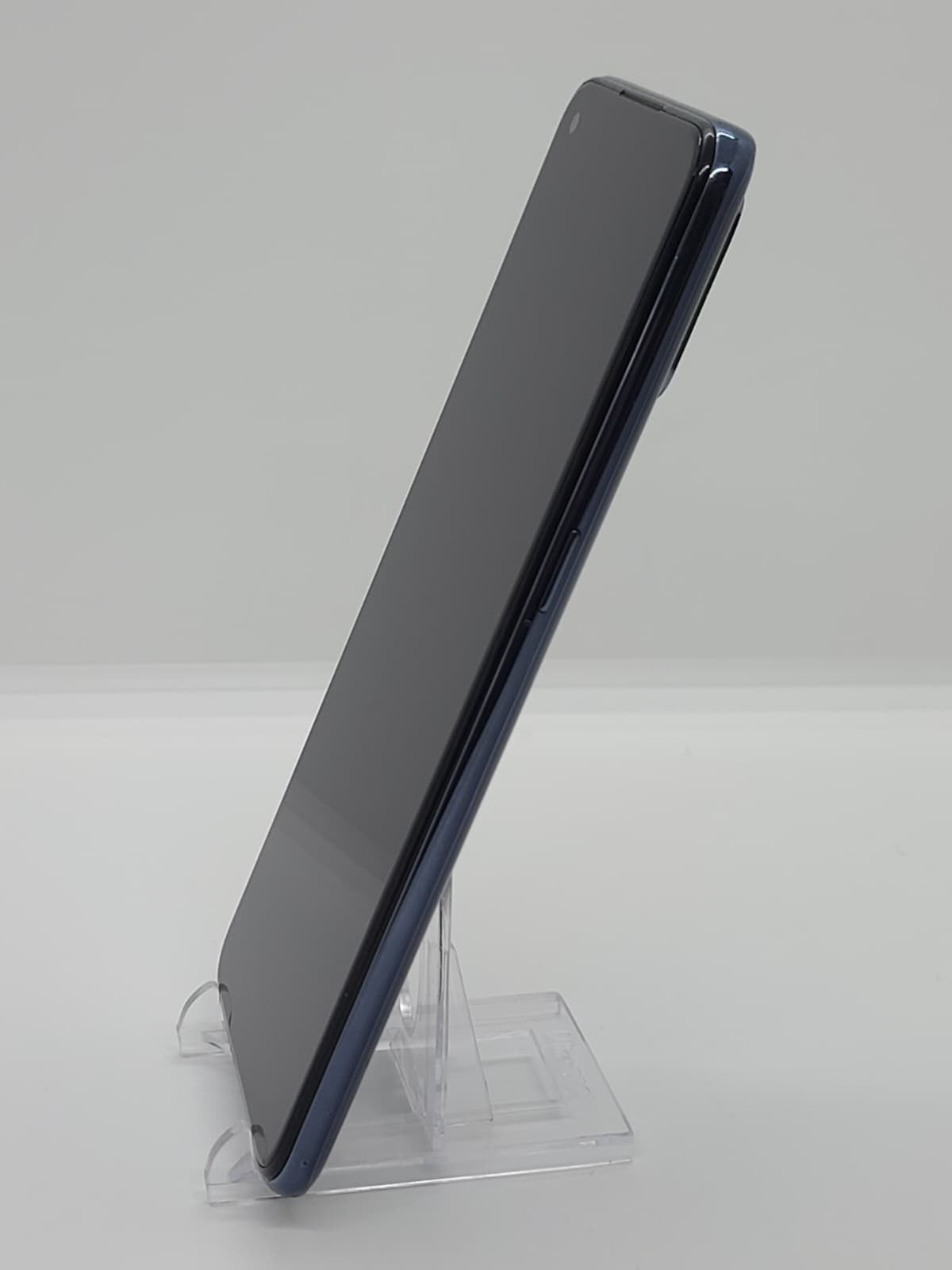 OnePlus Nord N10 5G 128GB T-Mobile/ Unlocked 6GB RAM Smartphone BE2028 B