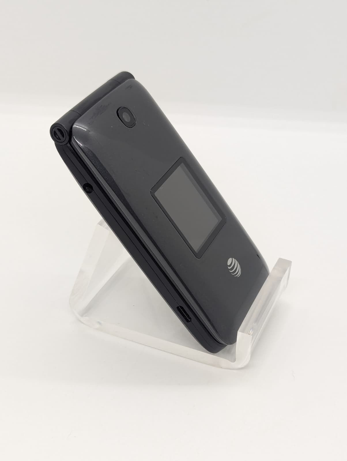 Alcatel Go Flip 2  4GB ( AT&T /Unlocked ) Gray 40440 Flip Phone