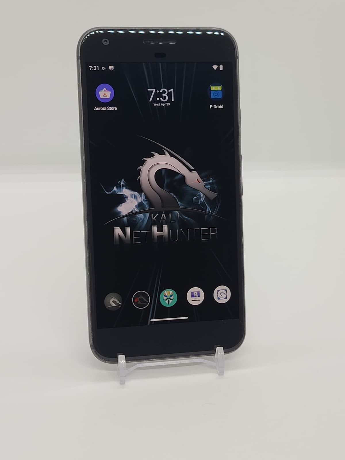 Degoogled Pixel XL 32GB Rooted Lineage OS 22.2 Kali Nethunter New Battery