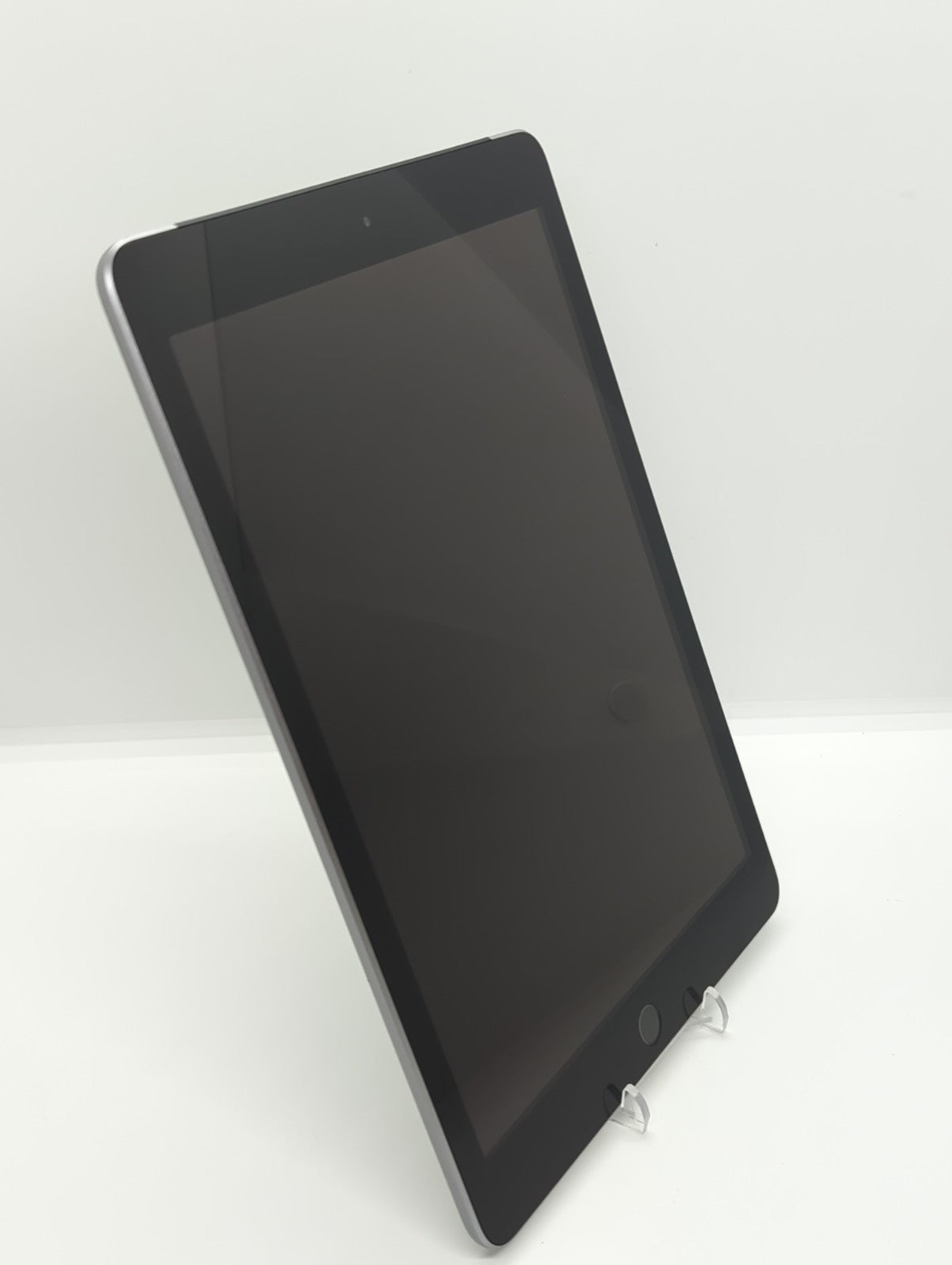 Apple iPad 6th Gen 128GB (LTE + Wi-Fi) Tablet MR7C2LL/A A1954 Battery 92%
