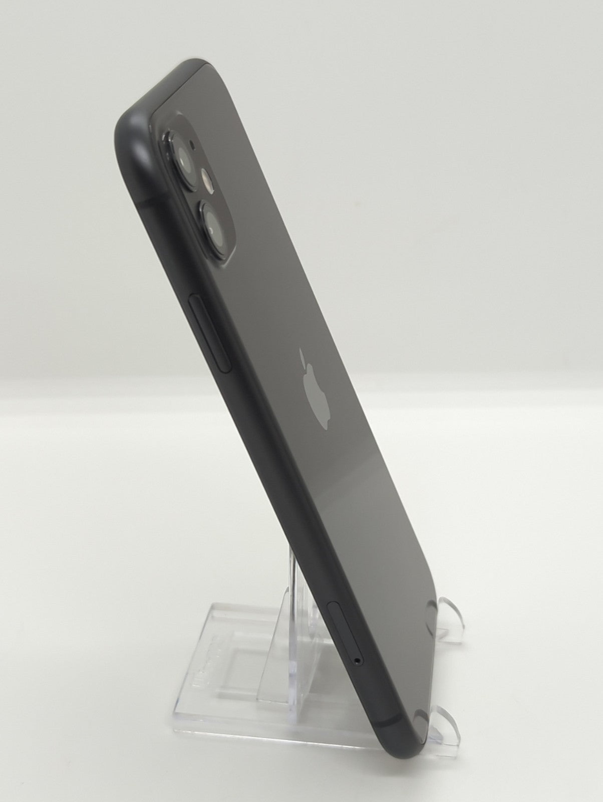 Apple iPhone 11 64GB Factory Unlocked Smartphone A2111 MHC43LL/A Battery 100%