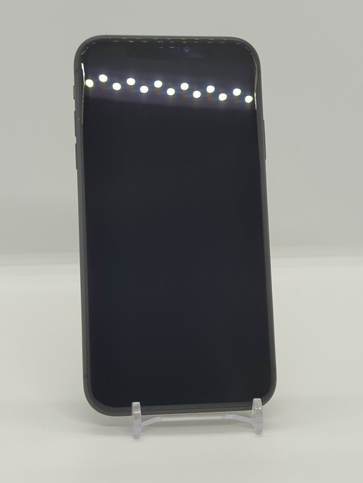 Apple iPhone 11 64GB Factory Unlocked Smartphone A2111 MHC43LL/A Battery 99%