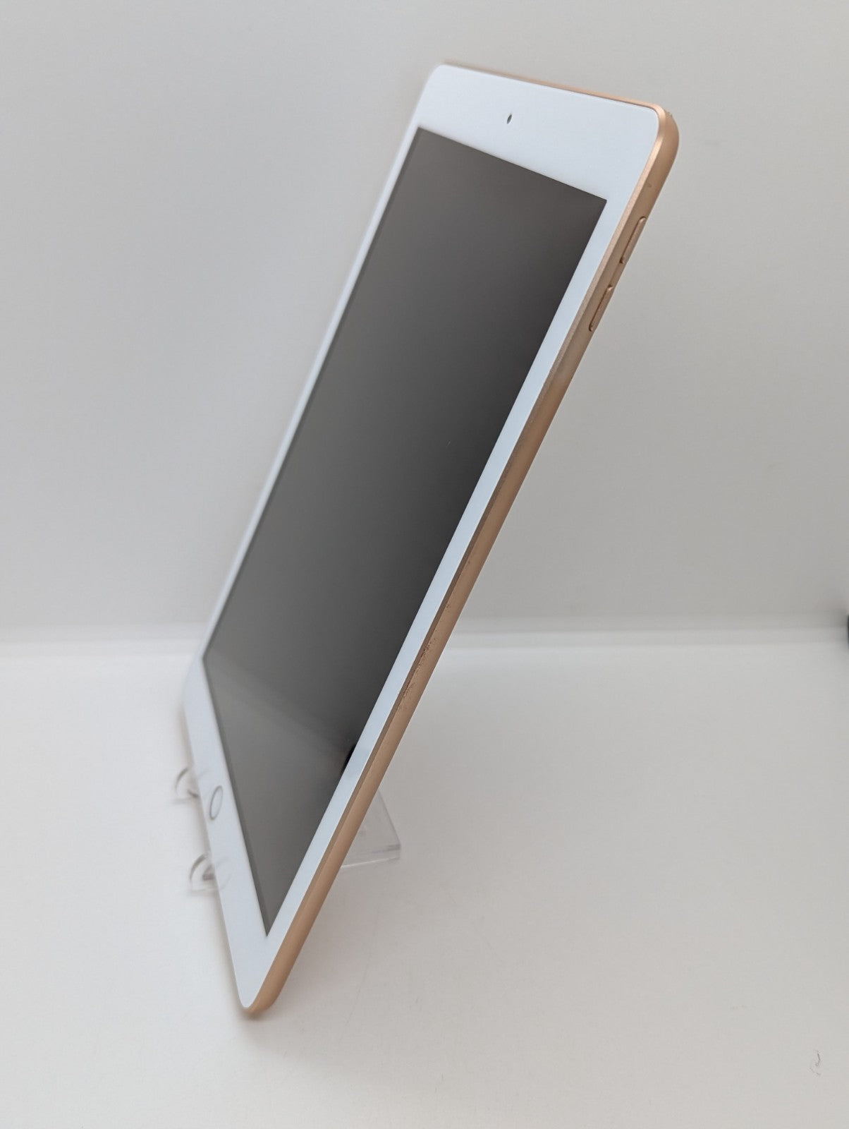 Apple iPad 6th Gen 128GB (Wi-Fi) Gold Tablet MRJP2LL/A A1893