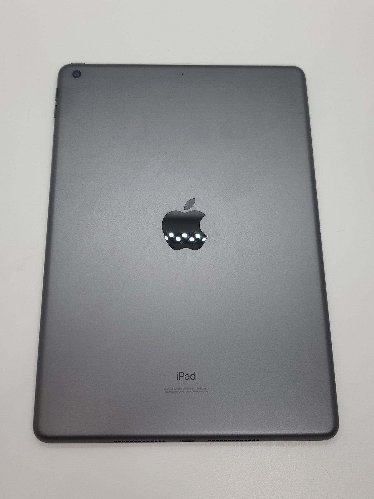 Apple iPad (8th Generation) 128GB Wi-Fi Tablet + Apple Pencil (1st Generation)