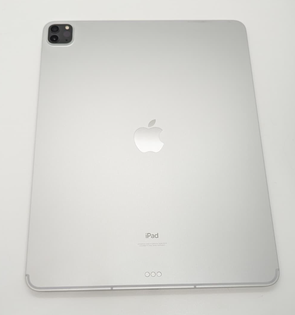 Apple iPad Pro (5th Gen) 5G 256GB 8GB RAM 12.9" A2379 MHNX3LL/A W/A2480 Keyboard