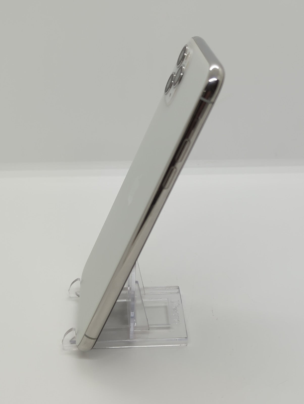 Apple iPhone 11 Pro Max  64GB Unlocked Silver Smartphone Battery Cap - 90% A2161