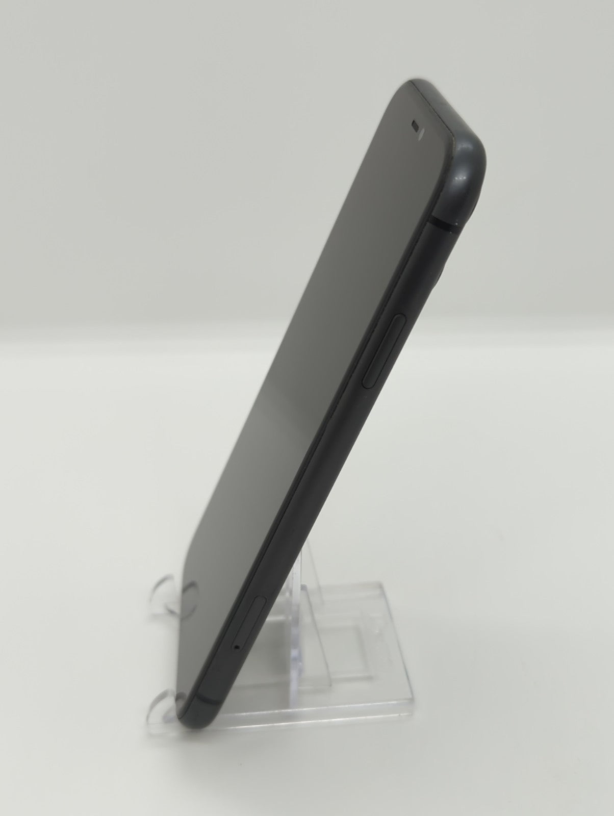 Apple iPhone 11 128GB (AT&T / Unlocked) 4GB RAM Smartphone A2111 MWJ02LL/A