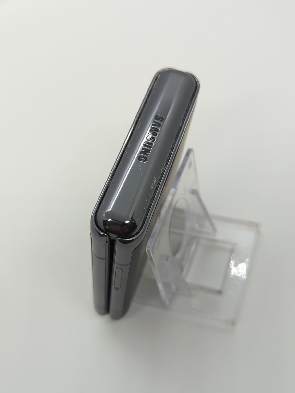 Samsung Galaxy Z Flip 5G Unlocked SM-F707U1 Flip Phone FOR PARTS READ