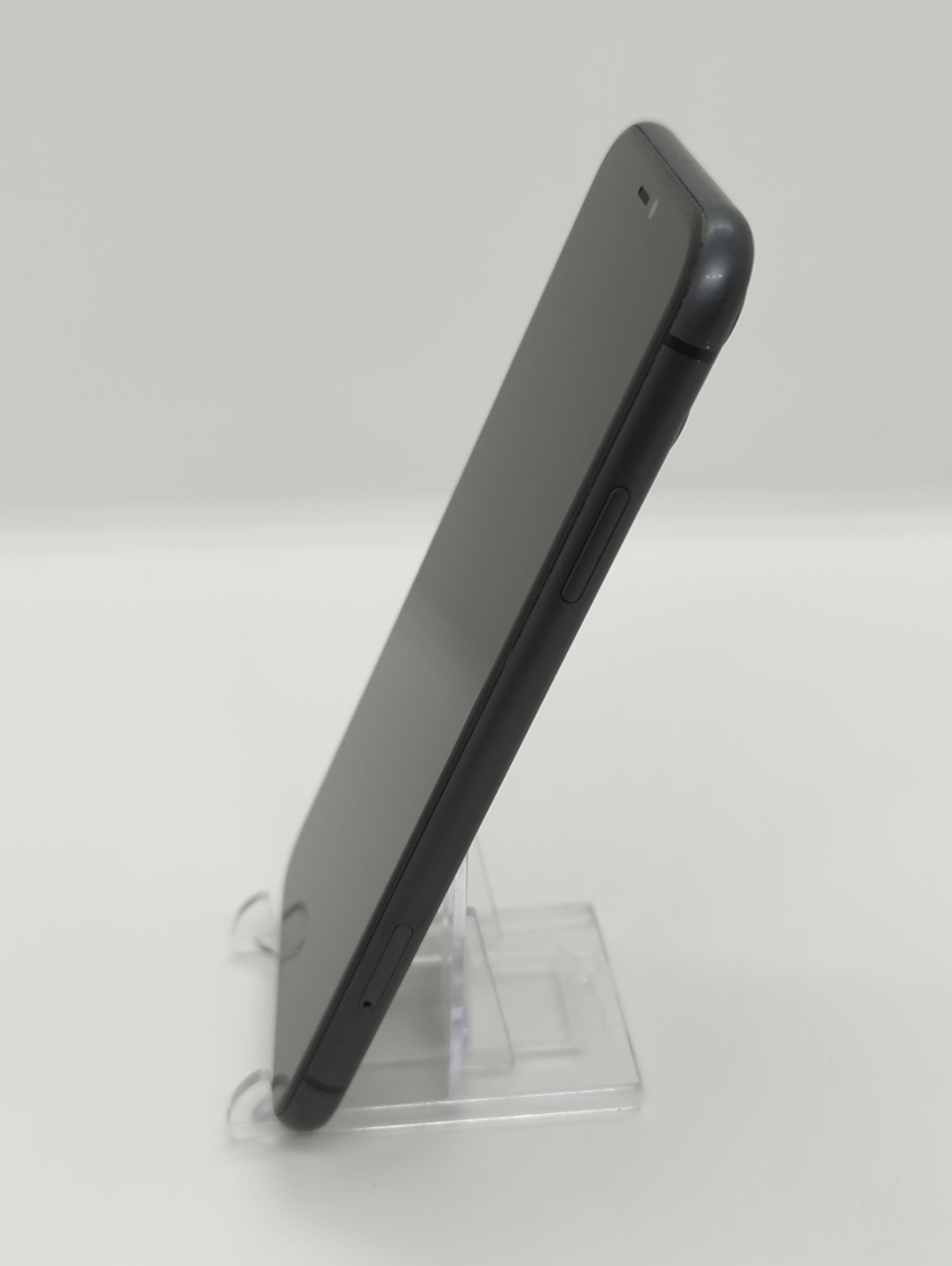Apple iPhone 11 128GB (AT&T / Unlocked) 4GB RAM Smartphone A2111 MWJ02LL/A