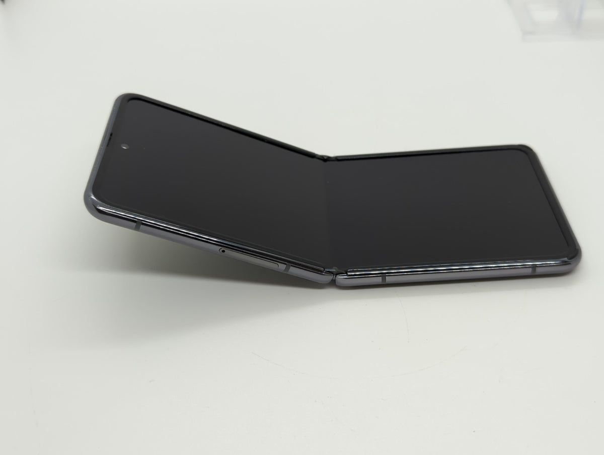 Samsung Galaxy Z Flip 5G Unlocked SM-F707U1 Flip Phone FOR PARTS READ