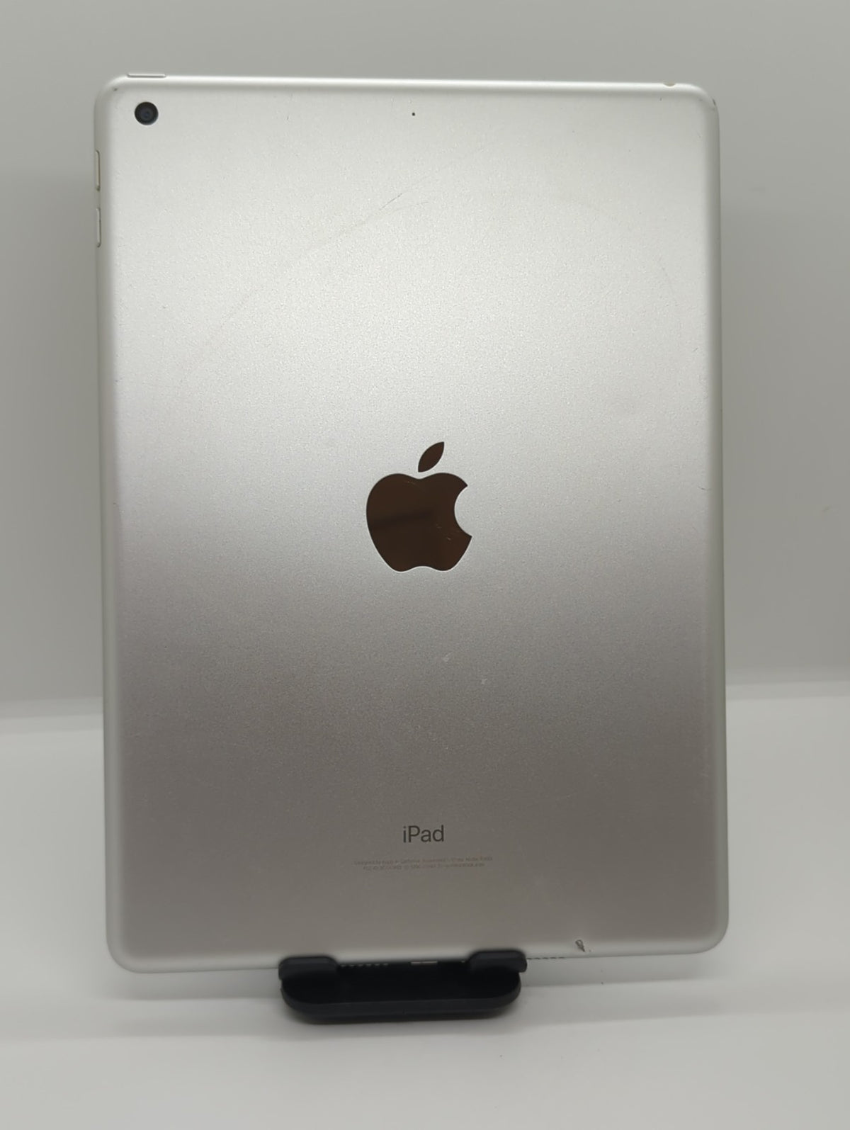 Apple iPad 6th Gen 128GB (Wi-Fi) Silver Tablet A1893 FR7K2LL/A